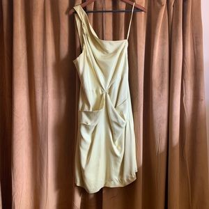One-shoulder Chloe Dao Dress (Yellow)